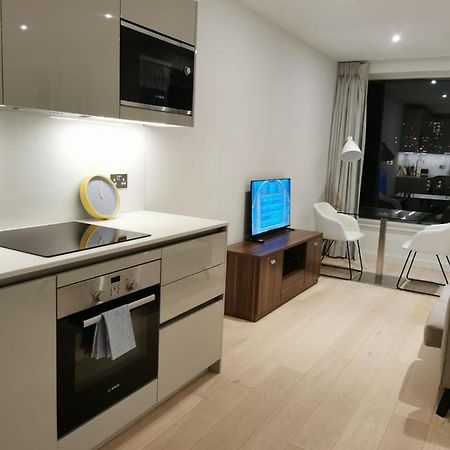 Ferienwohnung Comfy 1 Bed Studio 1 Minute From Train Station London Exterior foto
